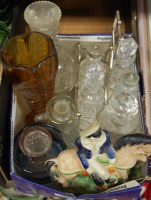 Lot 80 - A small collection of miscellaneous items to...