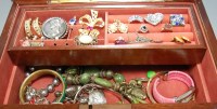 Lot 382 - A modern jewellery box and contents, to...