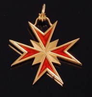 Lot 3313 - A continental 18ct gold and guilloche...