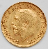Lot 155 - Great Britain, 1915 gold half sovereign,...
