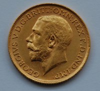 Lot 162 - Great Britain, 1911 gold full sovereign,...
