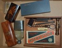 Lot 328 - A small collection of miscellaneous items to...