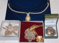 Lot 380 - Costume jewellery to include; filigree brooch,...