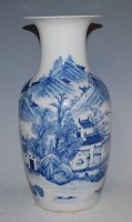Lot 1377 - A 19th century Chinese export blue and white...