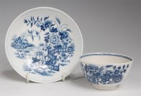 Lot 662 - A first period Worcester porcelain blue and...