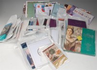 Lot 109 - Great Britain, mixed lot of 30 Royal Mint...