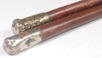 Lot 315 - A mid-20th century riding crop having a white...