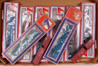 Lot 1049 - 7x Lima GWR Siphon G bogie vans (4 in GWR...