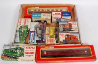 Lot 1080 - 2x Hornby BR Mk1 3rd class coaches (one in LMS...