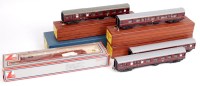 Lot 767 - A Lima Warship diesel locomotive BR maroon...