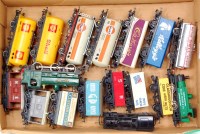 Lot 786 - 14 Hornby wagons, GWR pannier tank engine, 2...