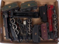 Lot 940 - Tray containing quantity of locomotives and...