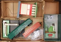 Lot 416 - American Flyer S gauge baggage loading...