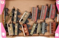 Lot 491 - A large tray of 14 mainly prewar Hornby...