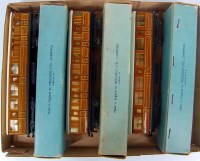 Lot 613 - 3 boxed Hornby Dublo D1 teak coaches,...