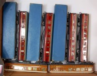 Lot 630 - Hornby Dublo D3 Stanier coaches 2 brake 3rd...