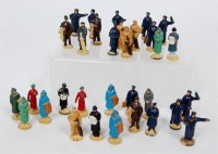 Lot 645 - 32 Hornby Dublo cast metal passengers and...
