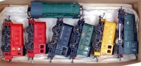 Lot 731 - 5 Triang Hornby 0-4-0 diesel shunters...