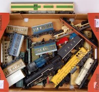 Lot 734 - Mixed Triang and Hornby items TC series 4-6-2...