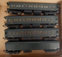 Lot 832 - Trix Twin Railway American outline coaches,...