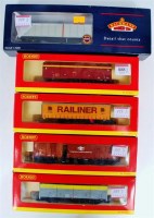 Lot 888 - Hornby BR wagons R6042B, R6159, R6187, R6188...