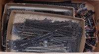 Lot 901 - 40+ Peco points and short track lengths...