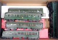 Lot 918 - A 3 car Triang DMU coach crest (G), an early...