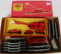 Lot 673 - A Hornby Dublo 4620 gloss red breakdown crane...