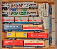 Lot 971 - Tray containing 6 Hornby liner train wagons...