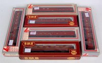 Lot 1039 - 4x Lima BR Mk 1 coaches in maroon, brake 3rd,...