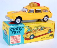 Lot 1630 - Corgi Toys, 436 Citroen ID19 'Safari' with...