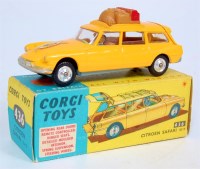 Lot 1631 - Corgi Toys, 436 Citroen ID19 'Safari' with...