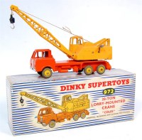 Lot 1902 - Dinky Toys, 972 20-ton lorry mounted Coles...