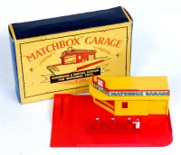 Lot 2323 - Matchbox MG1A service station and showroom,...