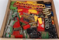Lot 3200 - 3 trays of mixed Meccano, various ages and...