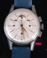Lot 193 - A Universal Geneve Tri-Compax steel cased...
