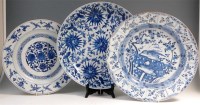 Lot 341 - A Chinese export ware charger, decorated with...
