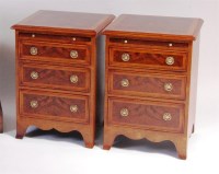 Lot 517 - A pair of figured walnut and crossbanded...