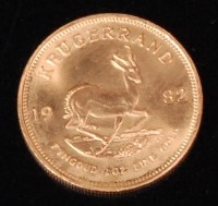 Lot 63 - South Africa, 1982 gold krugerrand, obv....