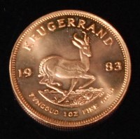 Lot 91 - South Africa, 1983 gold krugerrand, obv....