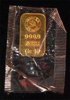 Lot 136 - A 10g 999.9 fine Chiasso Argor S.A. gold ingot...