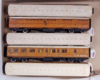 Lot 532 - Rake of 5 LNER teak coaches modelled by JR...