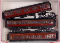 Lot 540 - Rake of 3 Bassett-Lowke LMS 1931 series...