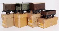 Lot 560 - 4x Bassett-Lowke postwar wagons including BR...