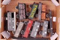 Lot 429 - A small tray containing 9 assorted wooden...