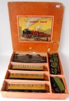 Lot 311 - Hornby 1937-41 E320 20v AC electric passenger...