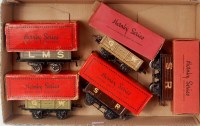Lot 319 - A tray of 5 prewar Hornby open wagons...
