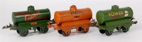 Lot 475 - 3x prewar Hornby tankers including 1931-4...