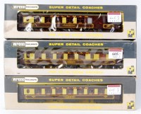 Lot 605 - Wrenn W6000, W6001, W6002, Pullman Cars (G-BFG)