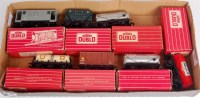 Lot 686 - 4 Hornby Dublo SD6 wagons, UD tank, banana,...